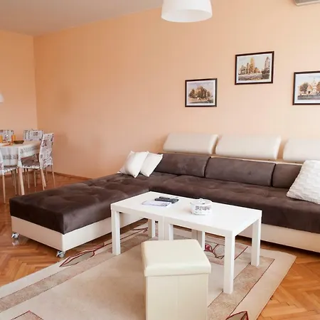 Grand Location For Your * Sofia
